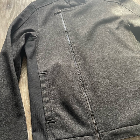 Calvin Klein sweater - Picture 3 of 5